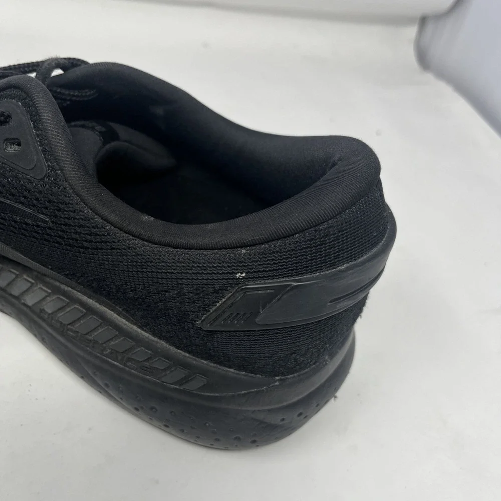 Brooks Beast GTS 24 Shoes Mens Size 12 4E Extra Wide Black Sneakers Athletic